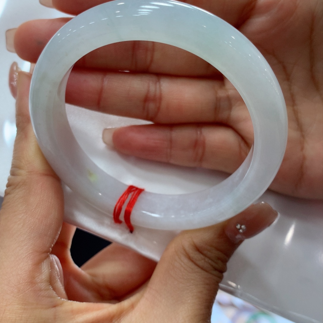 翡翠手镯未镶嵌买断