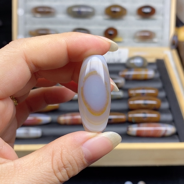 未镶嵌玛瑙/玉髓珠宝奇石?*@