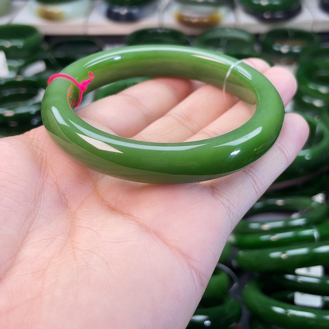 和田玉（碧玉）手镯未镶嵌