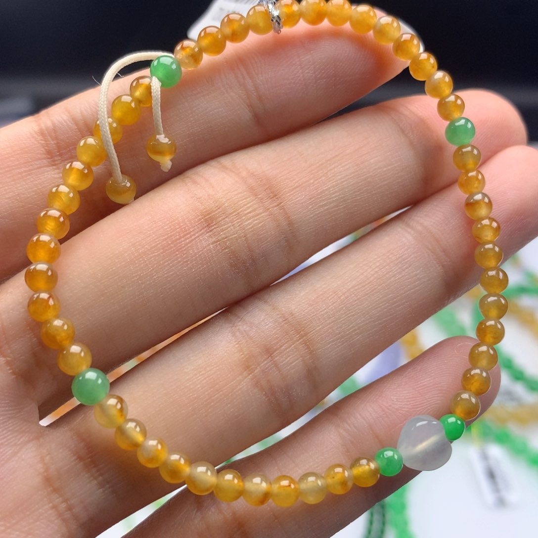 翡翠手链未镶嵌卡