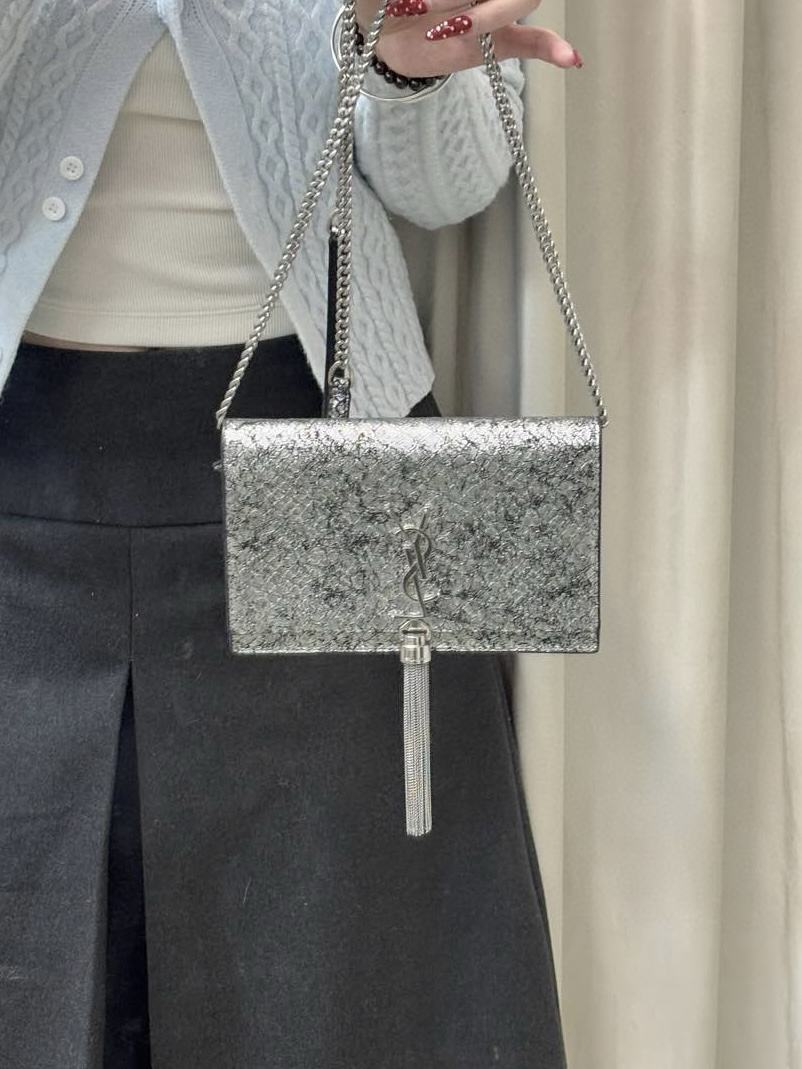 95新 YSL/圣罗兰 ysl 银色流苏kate斜挎包 