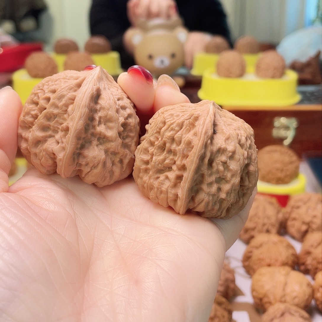 文玩核桃吊坠苹古凹底43