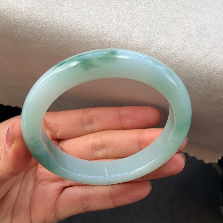 翡翠手镯未镶嵌翡翠手镯60