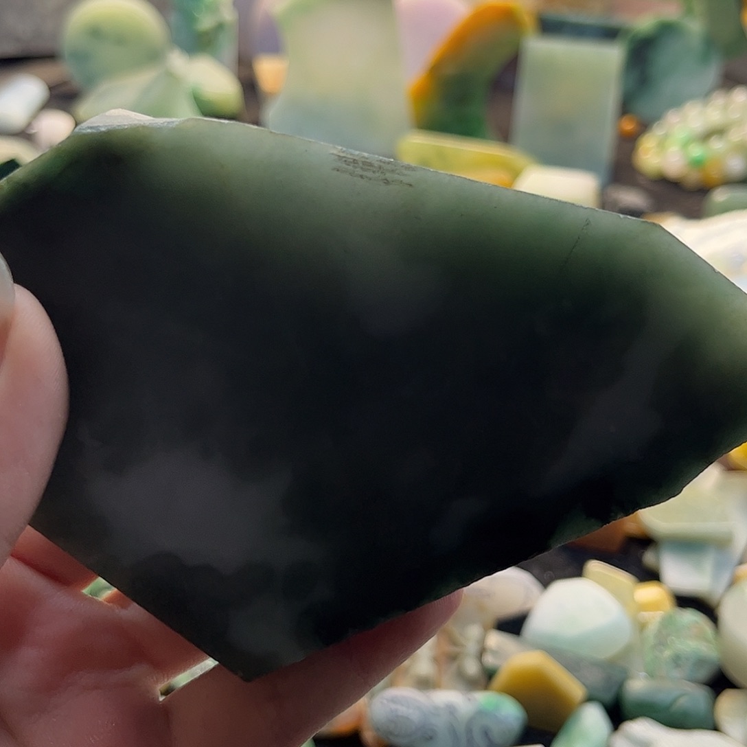 吴***惧定制翡翠未镶嵌翡翠定制