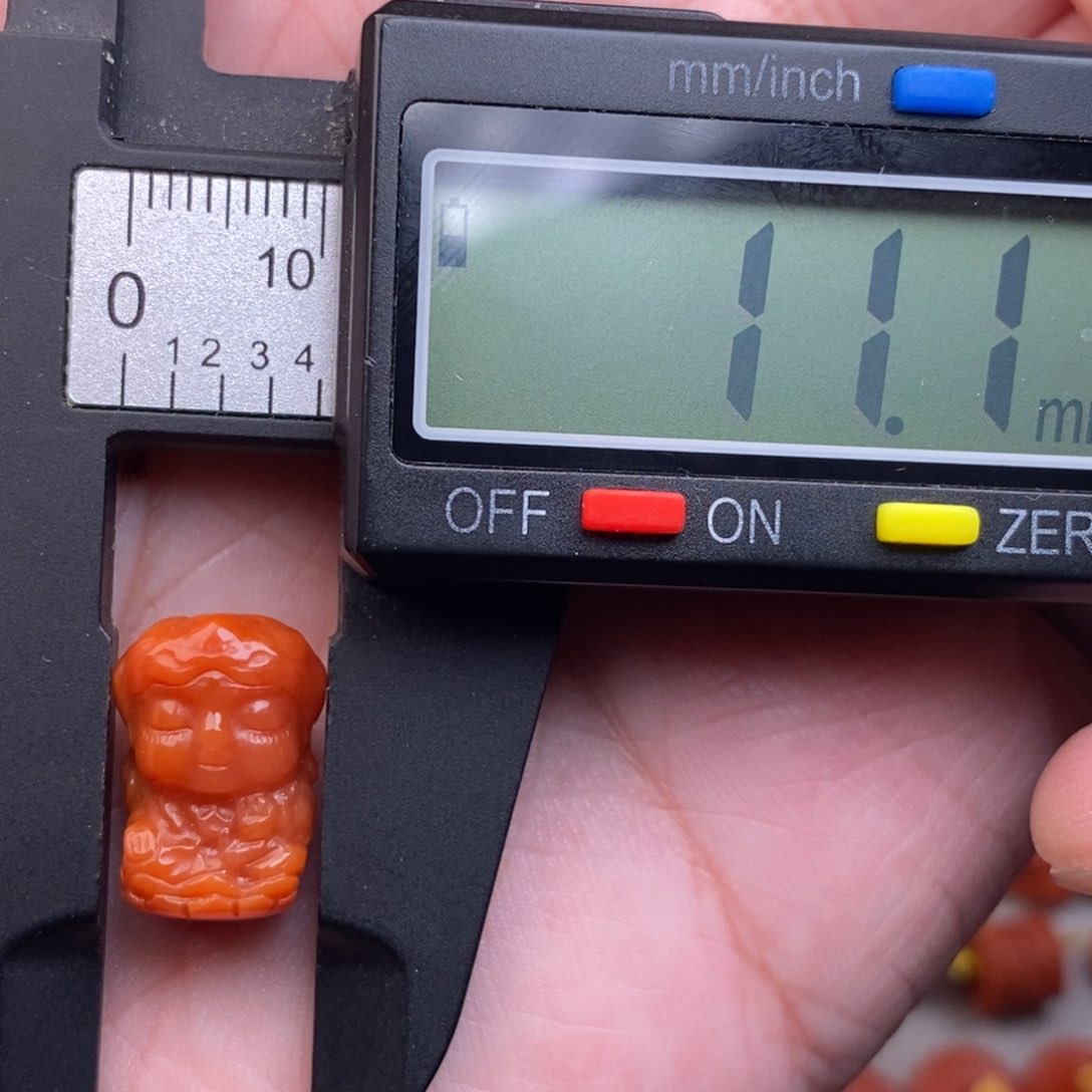 南红玛瑙配饰未镶嵌