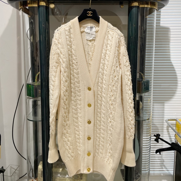 95新 Chanel/香奈儿 中古米白色针织珠珠外套38码 95新