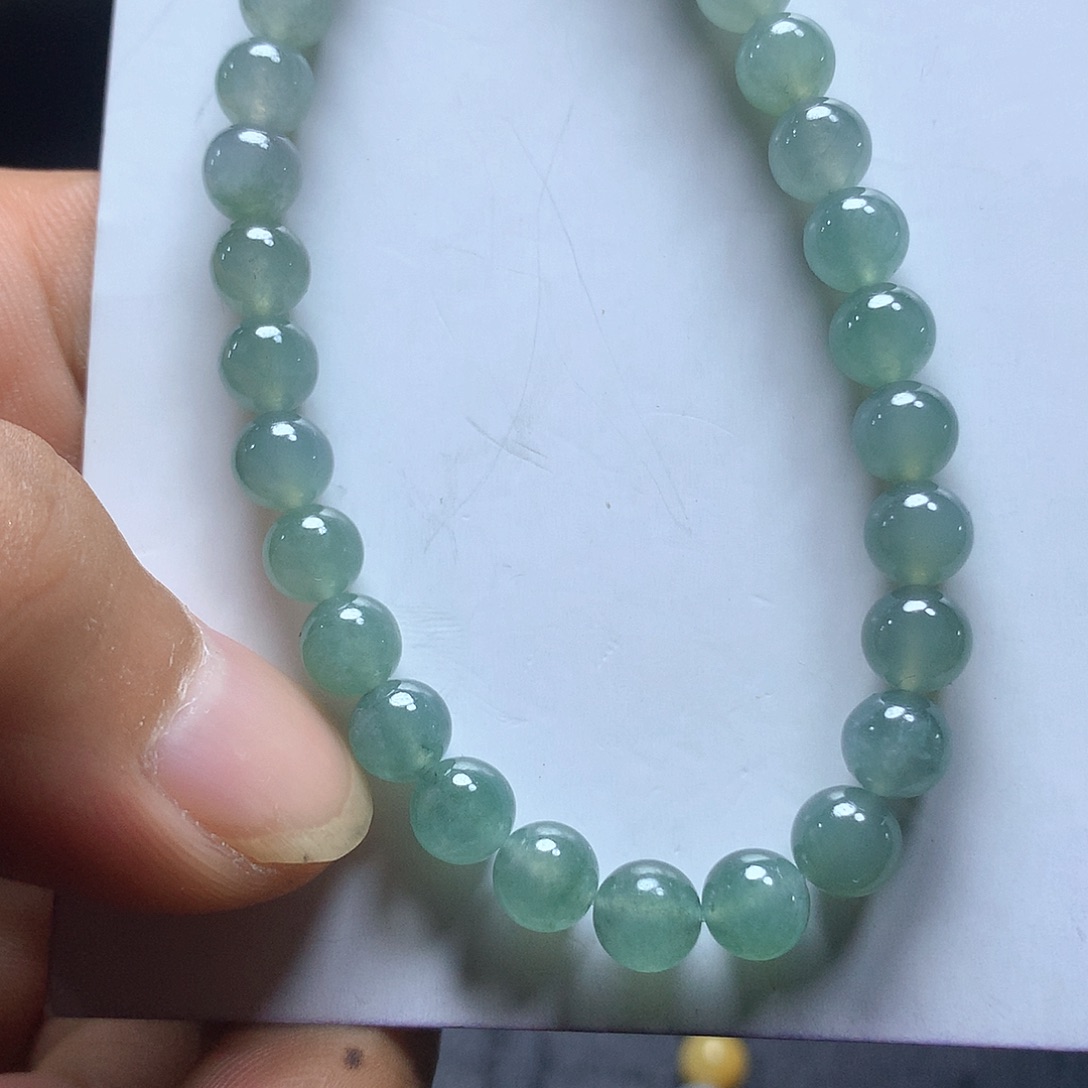 定制翡翠未镶嵌手串