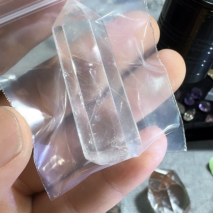 水晶未镶嵌水晶故****吗水晶