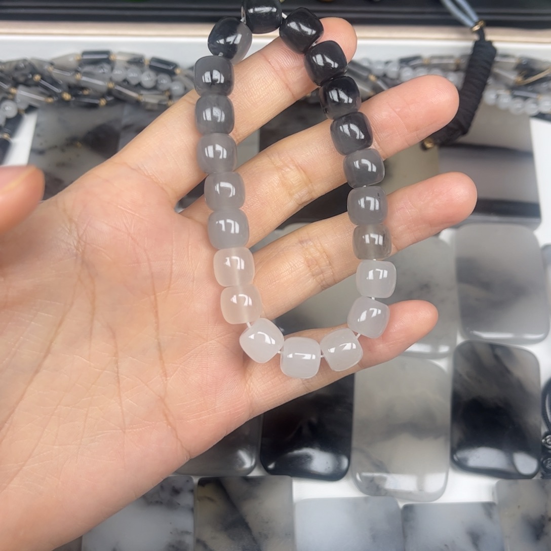 钱****士青花渐变卡10