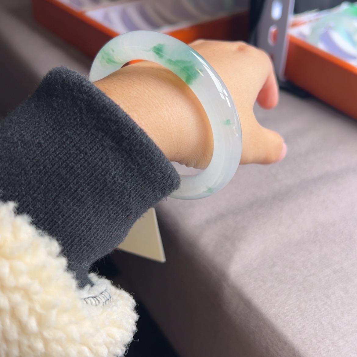 【闪购商品】翡翠手镯未镶嵌飘绿花