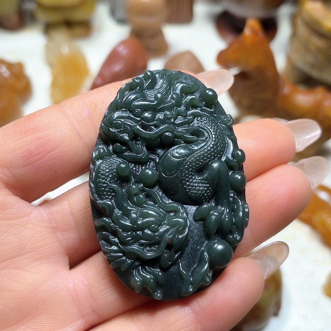 白玉菩提吊坠白玉菩提吊坠