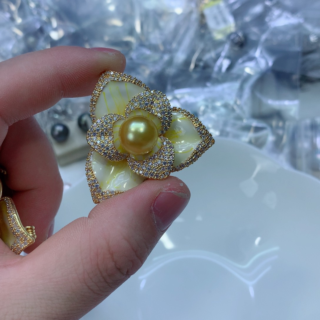 海水珍珠胸饰未镶嵌