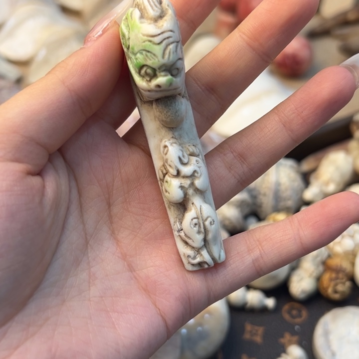 A***A养殖梅花鹿手把件