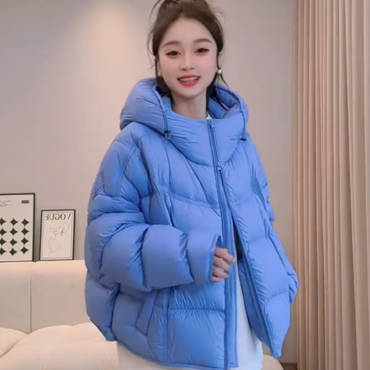 商场同款泡芙连帽羽绒服女短款2025冬季新款超好看的90白鸭绒外套
