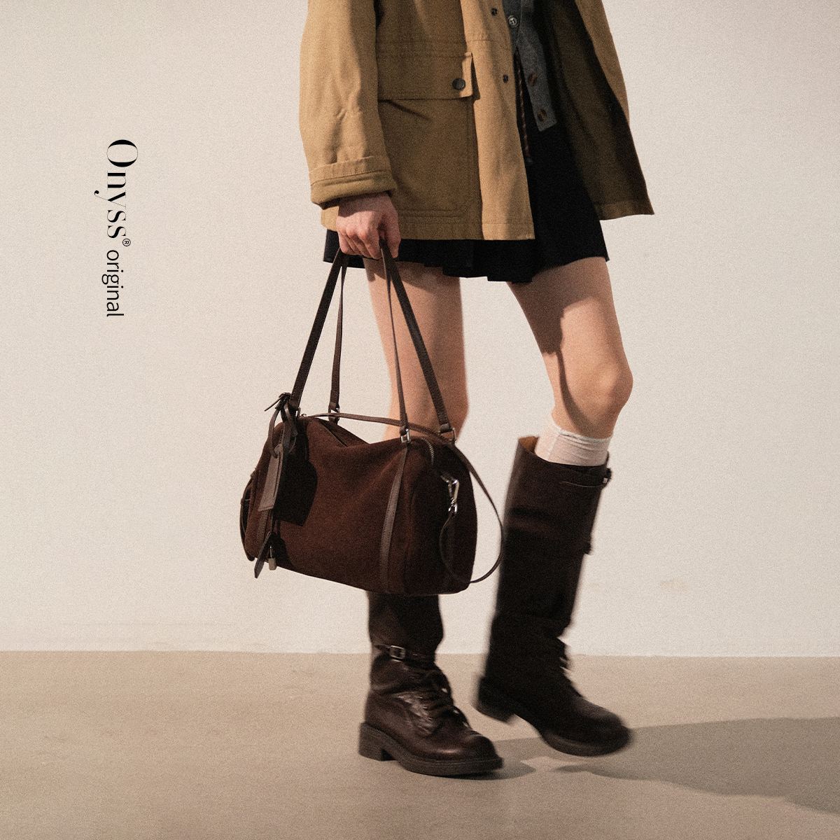 Onyss「想自由」真皮牛皮枕头包大容量单肩斜挎上班通勤保龄球包