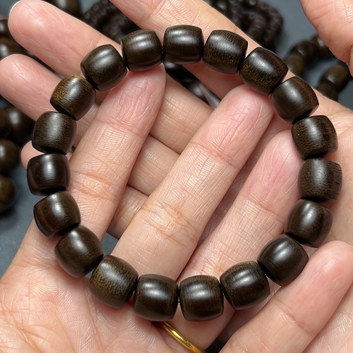 沉香手串d****g白棋玉化