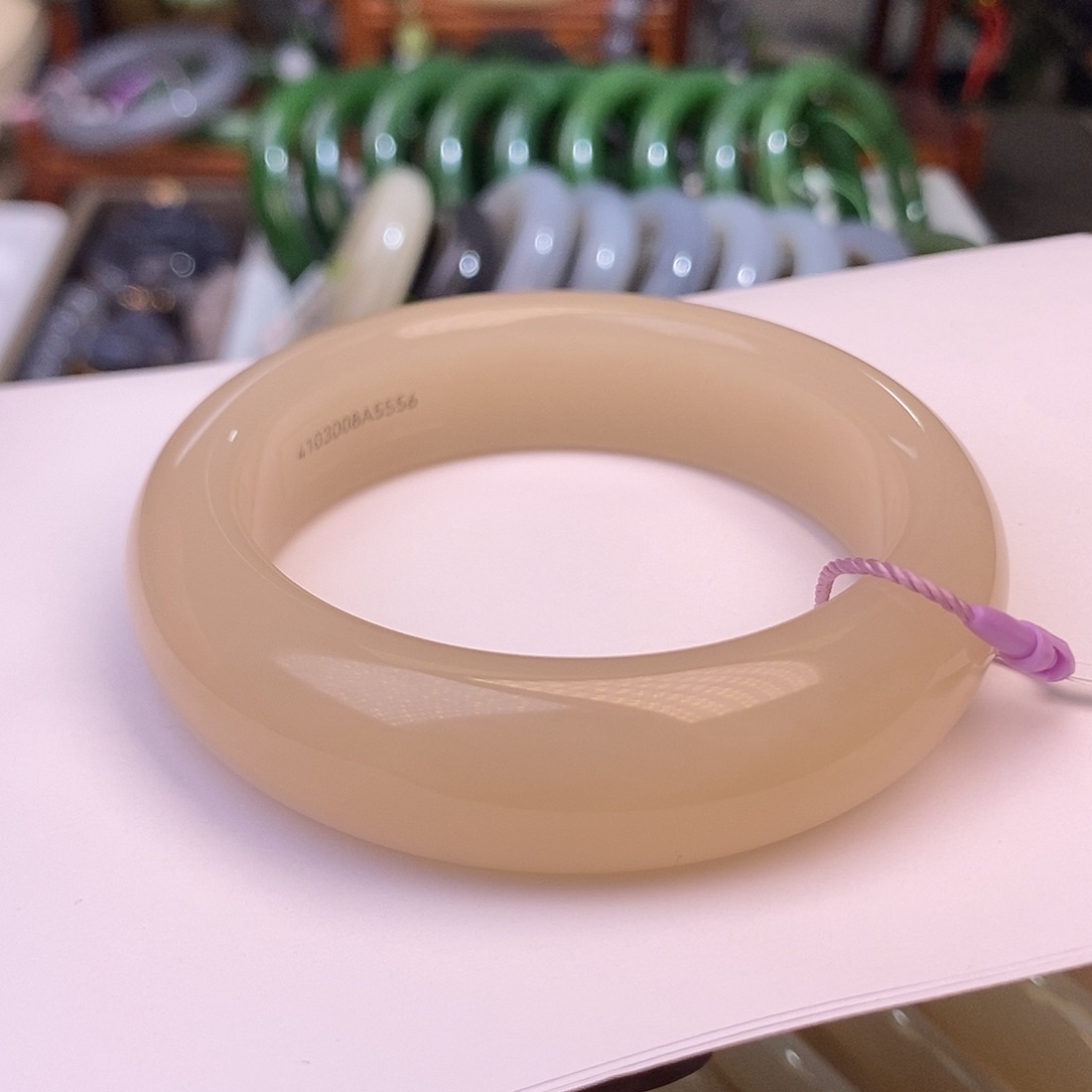 和田玉收藏55.5熟藕粉红粉脂膏轮胎宽版手镯未镶嵌