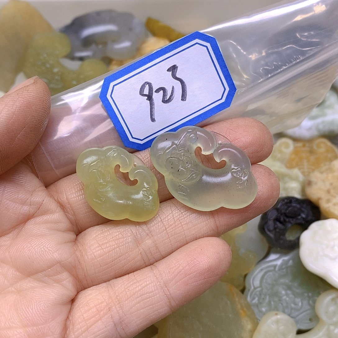 蛇纹石玉吊坠(不含链)未镶嵌哟****—923