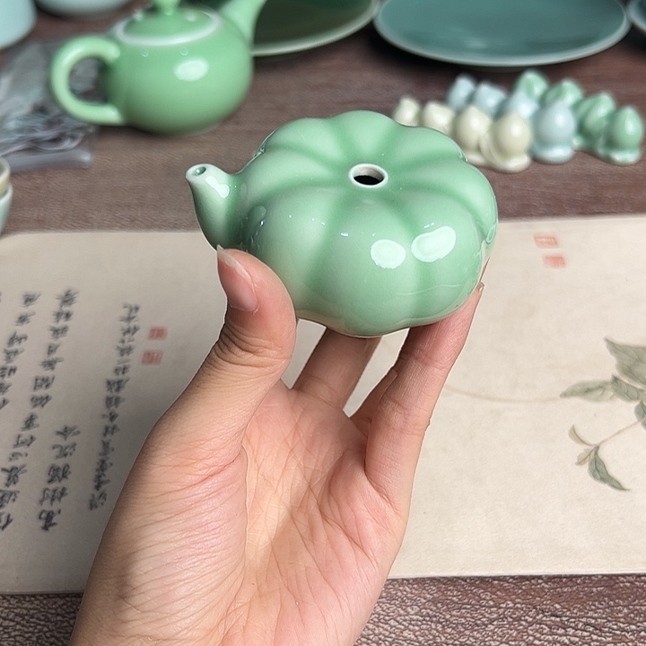 龙泉云间青瓷小米茶器