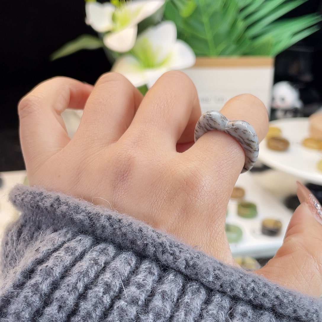 和田玉未镶嵌戒指E102豹纹猫咪17.5