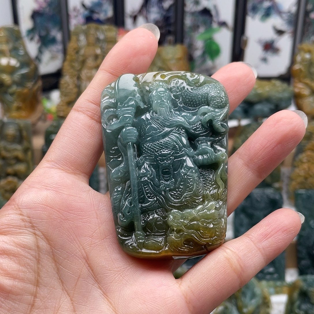 翡翠未镶嵌颈饰天然翡翠a货关公