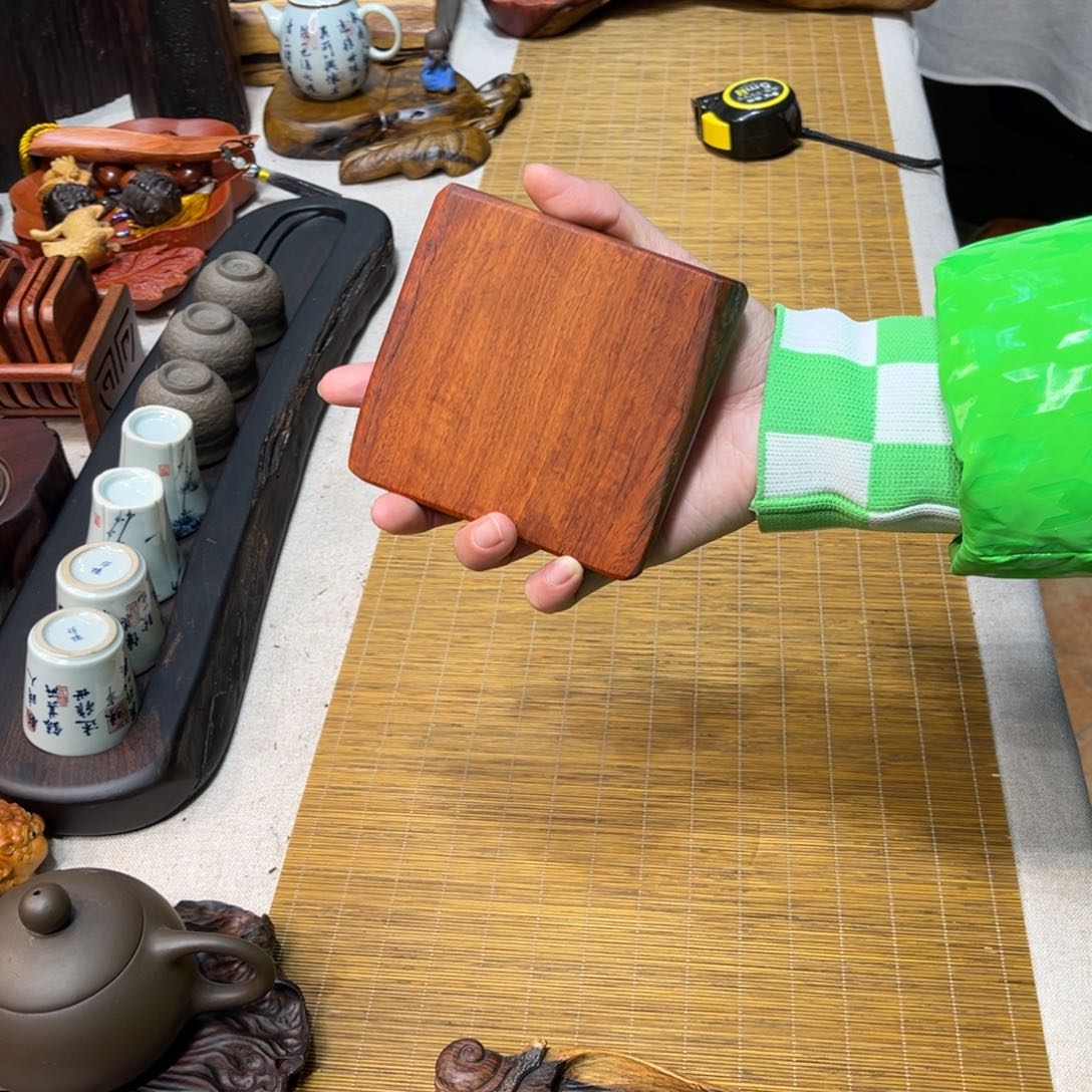 缅甸花梨木随形底座壶承