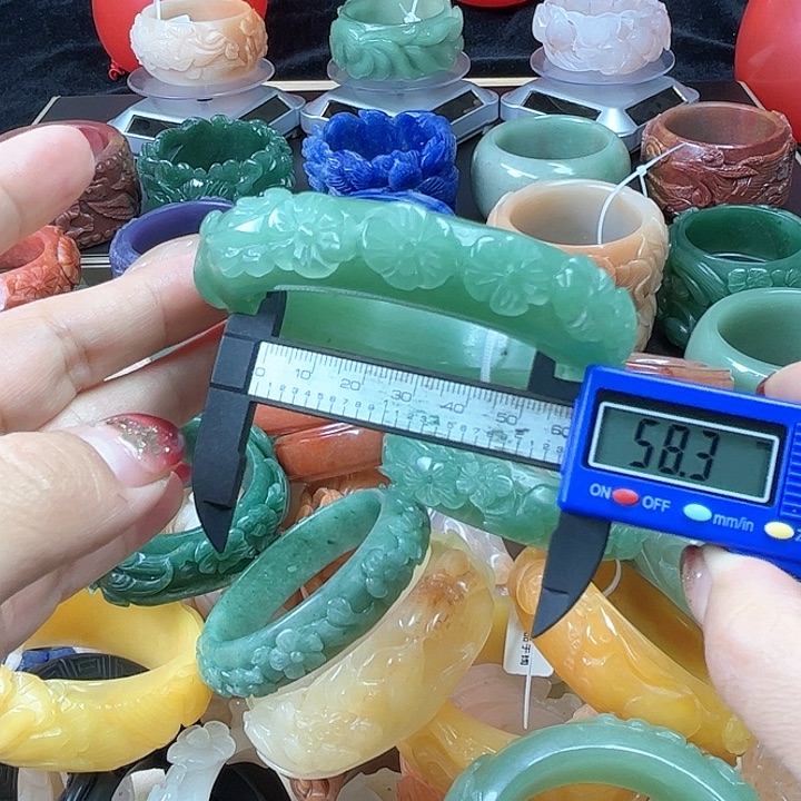 石英质玉手镯未镶嵌?****?