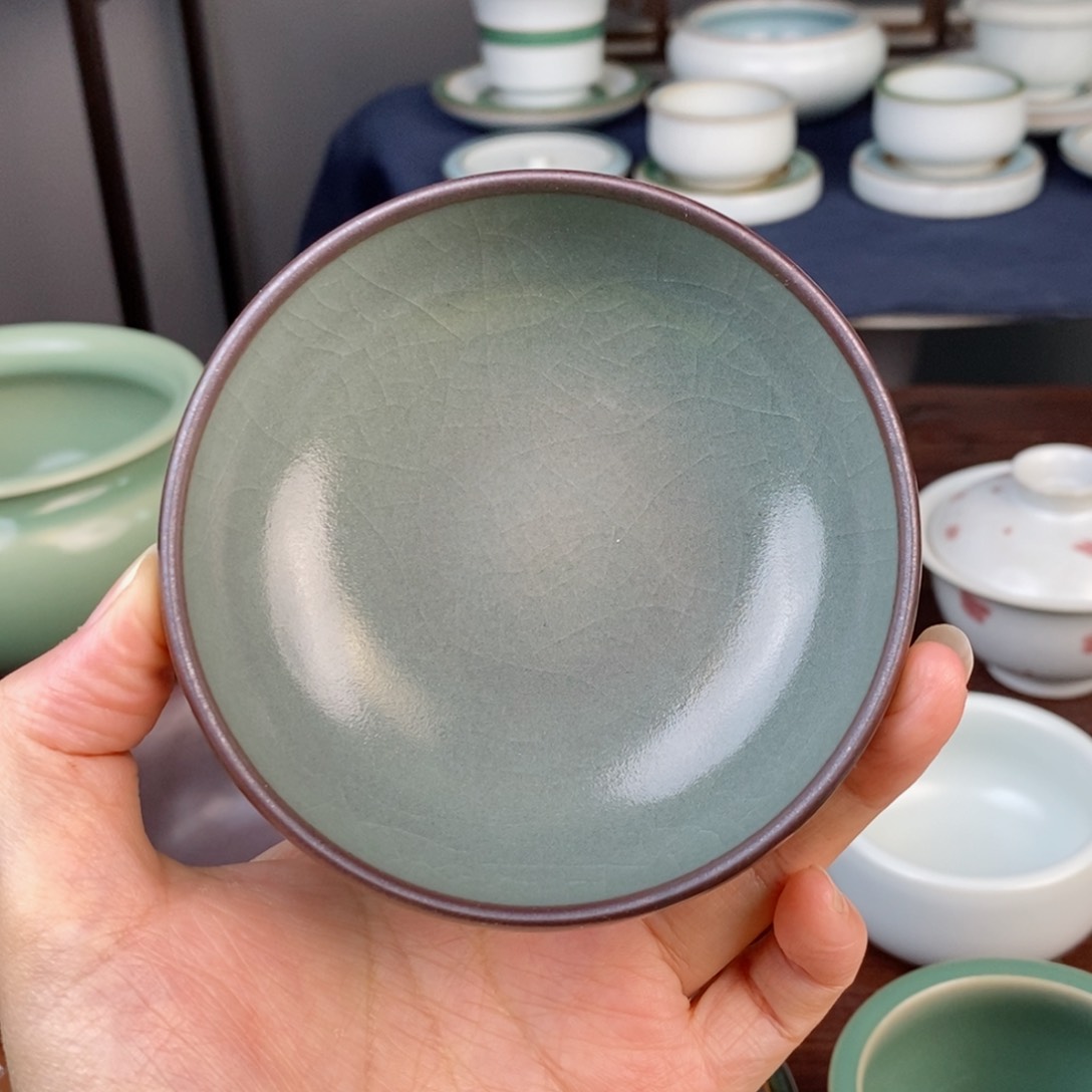 黑胎梅子青开片 小茶碗 