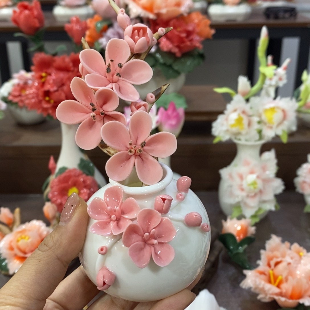 摆件陶瓷手工花摆件