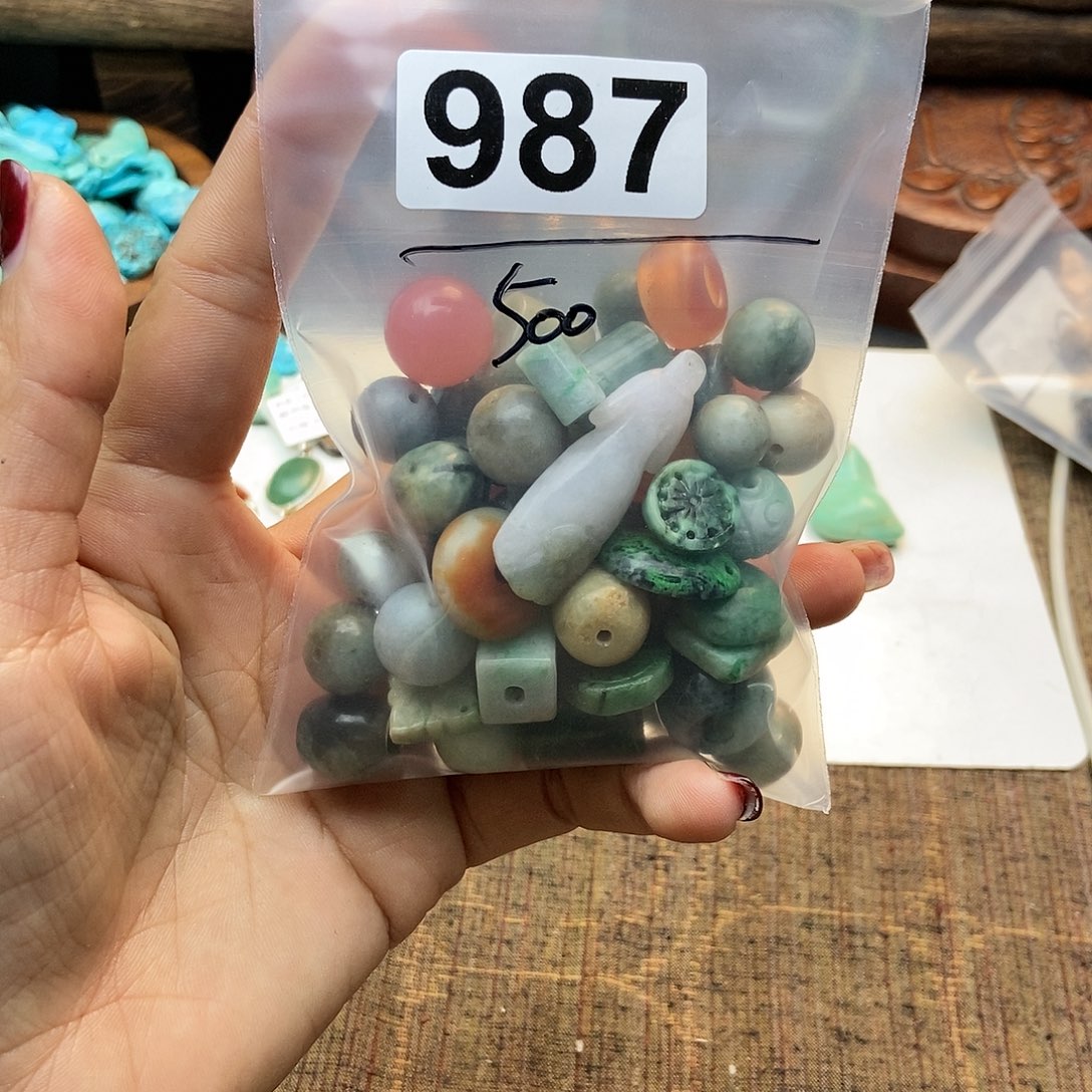 【闪购商品】翡翠颈饰未镶嵌嘎****室配件