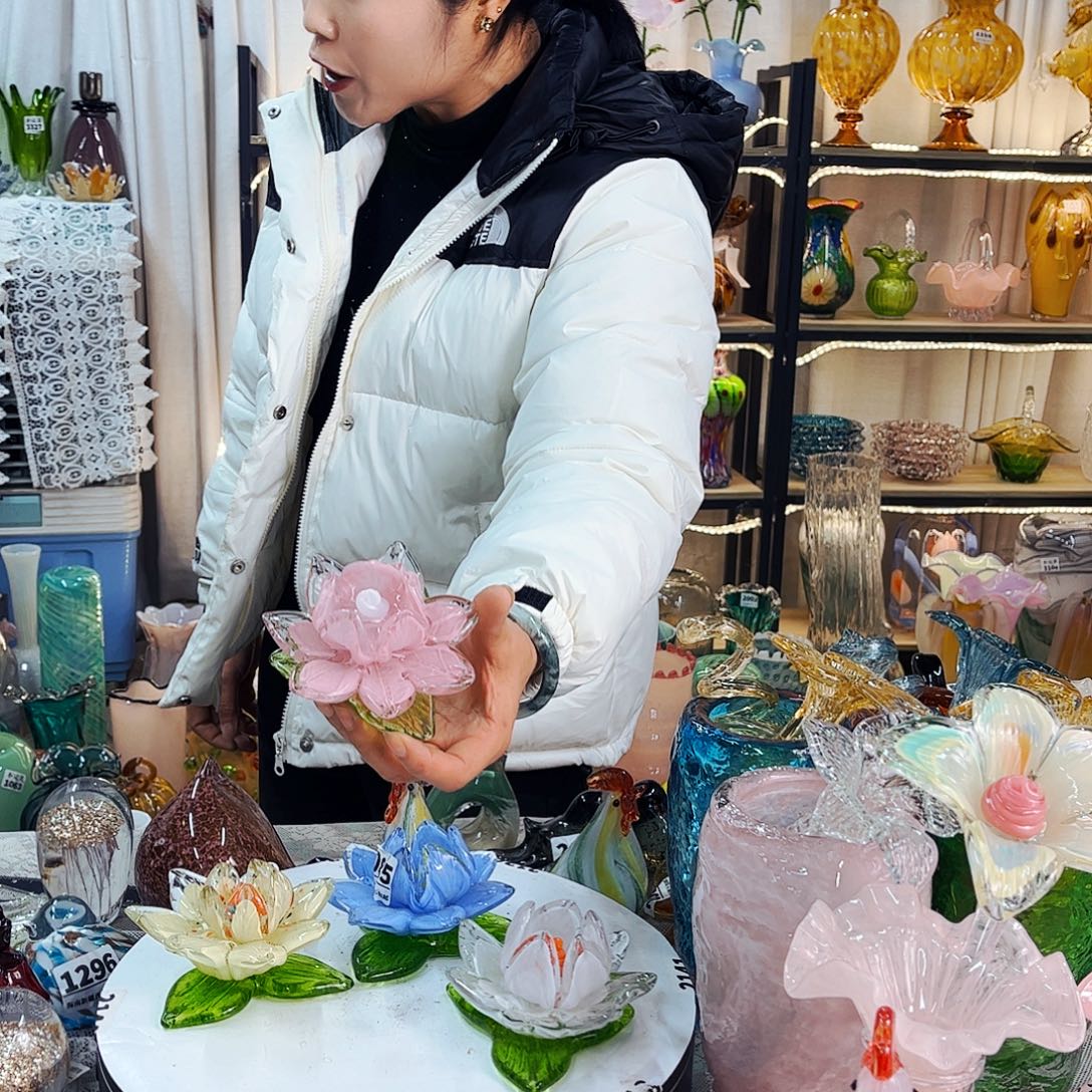 粉色琉璃花瓶摆件家悦