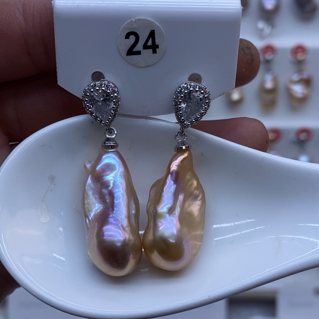 淡水珍珠颈饰未镶嵌