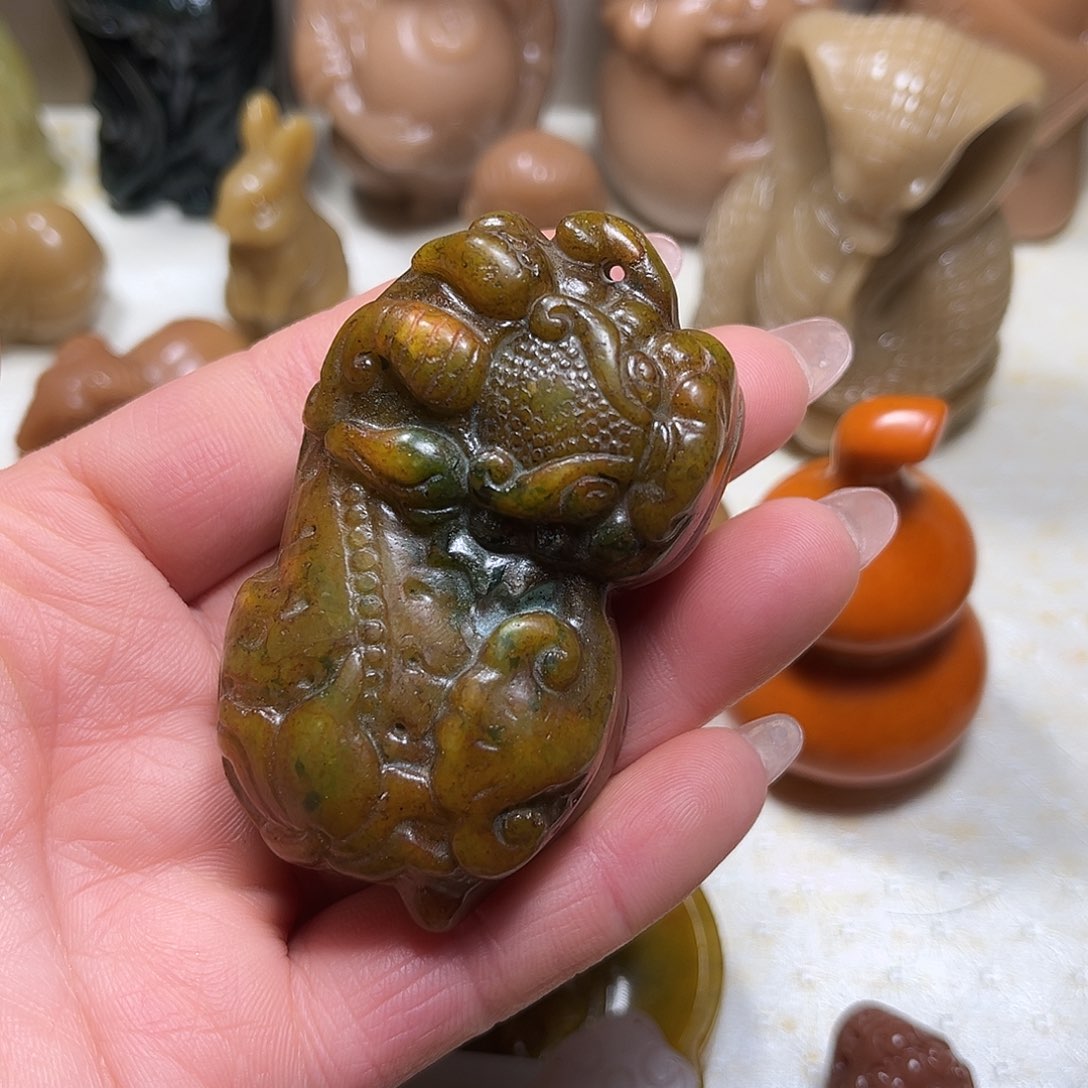 白玉菩提吊坠白玉菩提吊坠