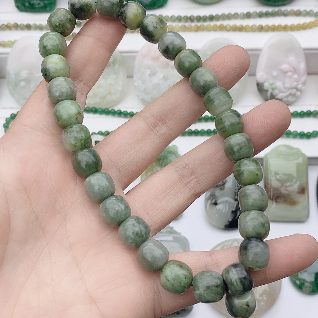 海***～独山玉未镶嵌颈饰