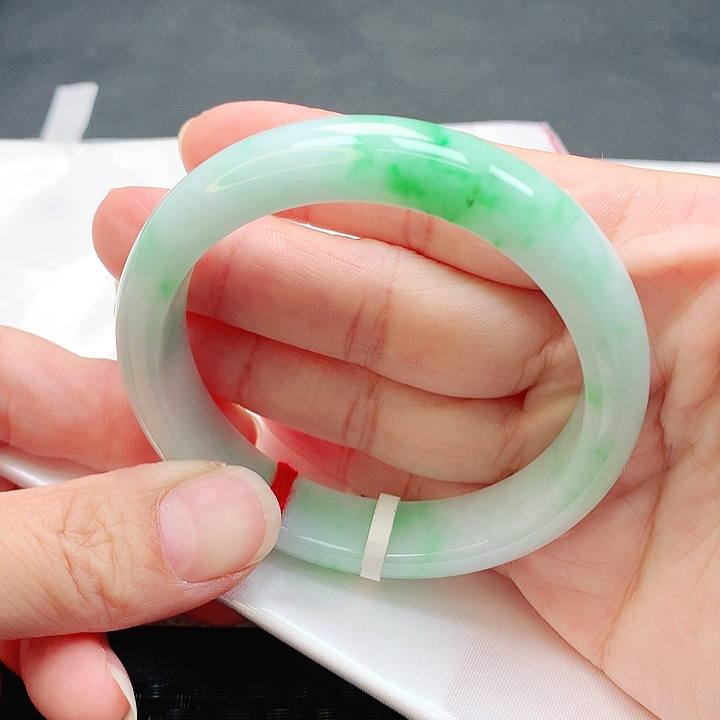 翡翠手镯未镶嵌手镯55