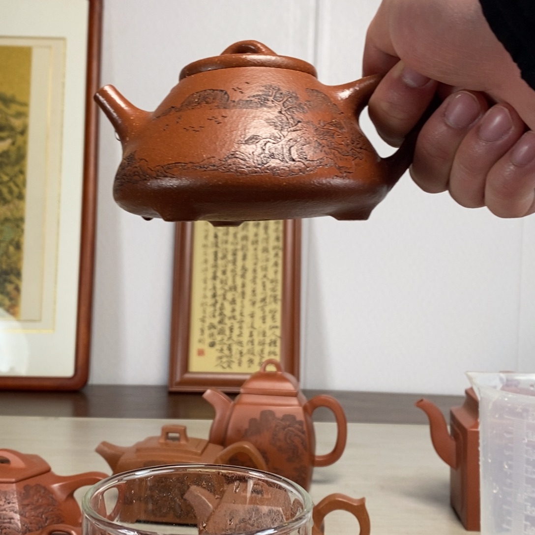 紫砂茶壶原矿泥料传统工艺制作