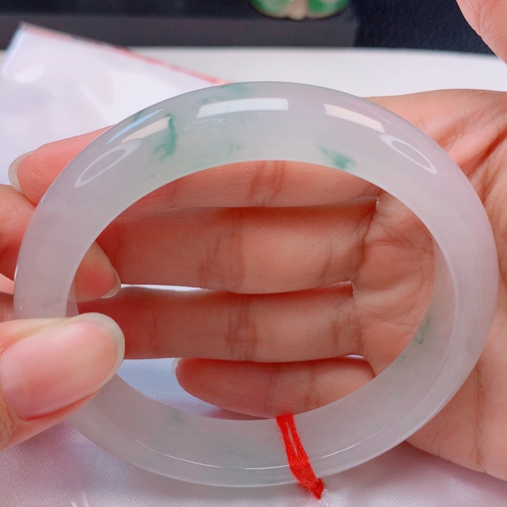 翡翠未镶嵌手镯60+圈