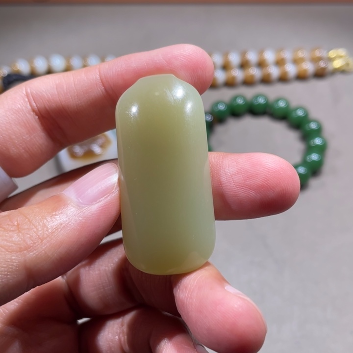 未镶嵌和田玉挂件