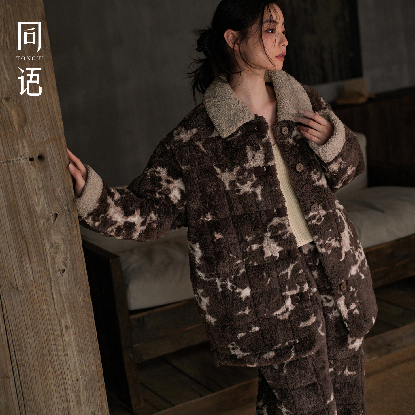 同语新款冬季三层夹棉睡衣女款加厚款套装珊瑚绒加绒可外穿家居服