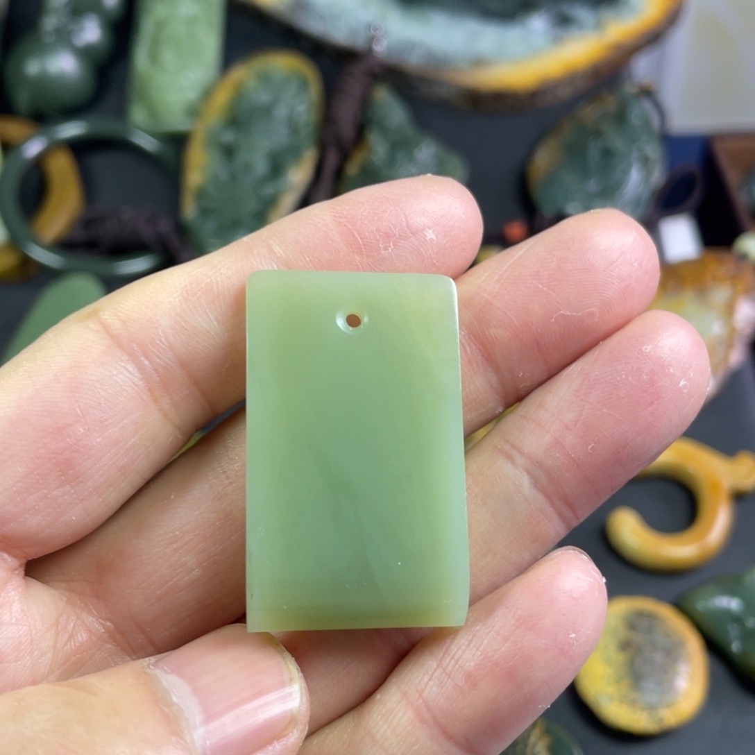 岫岩老玉（透闪石质玉）手链未镶嵌