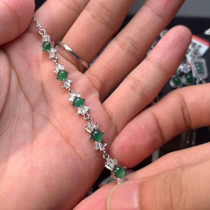 未镶嵌手链翡翠手链