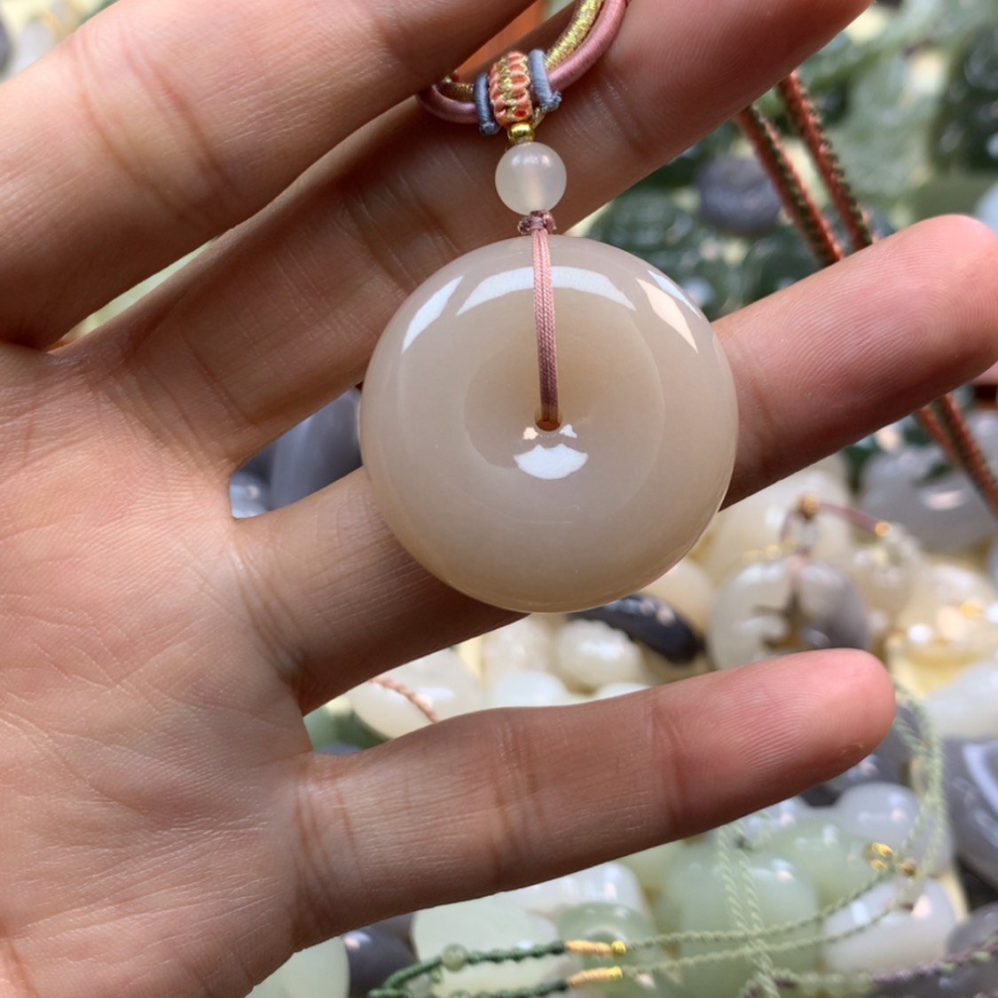 【闪购商品】和田玉颈饰未镶嵌葡**牛