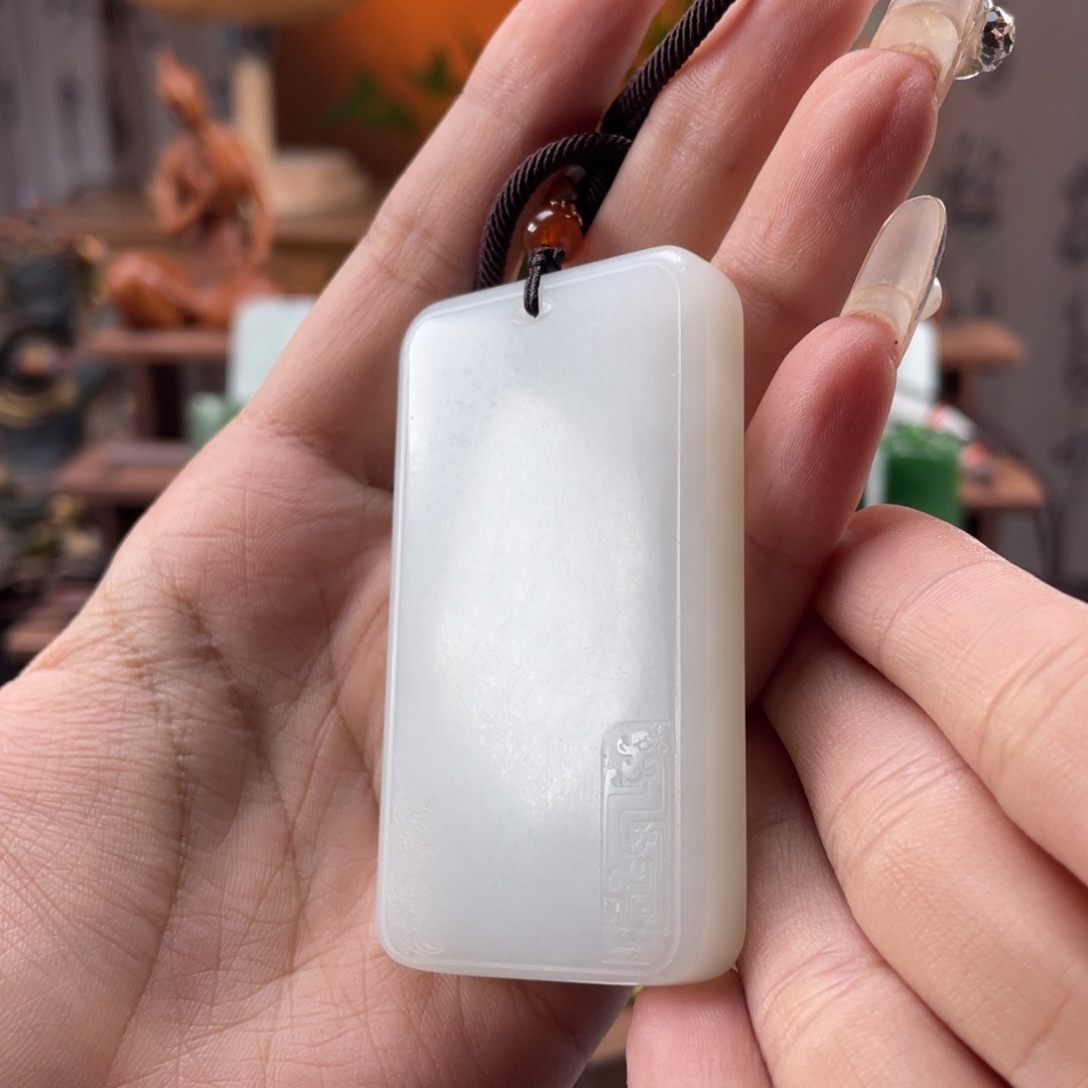 和田玉（糖玉）颈饰未镶嵌