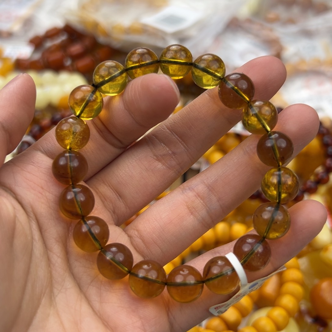 琥珀珠宝奇石未镶嵌