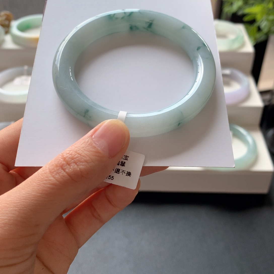 翡翠手镯未镶嵌?****兔圆条55