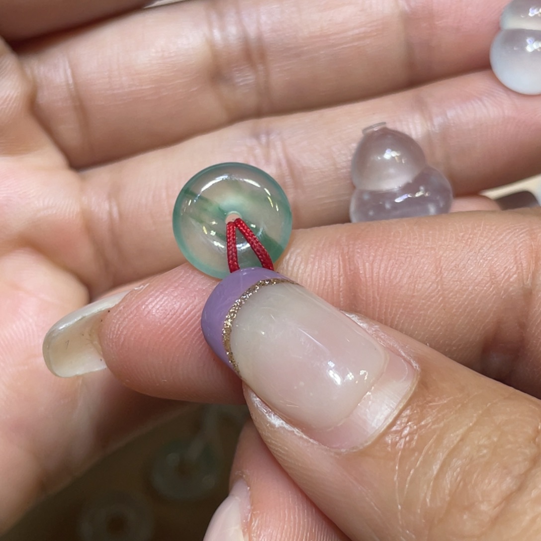 翡翠未镶嵌颈饰扣子