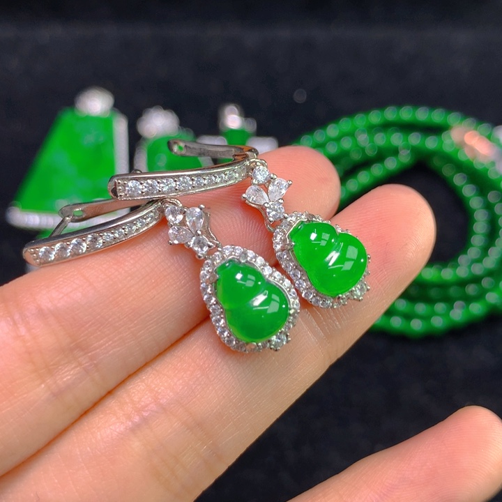 翡翠耳饰银S925镶嵌一对