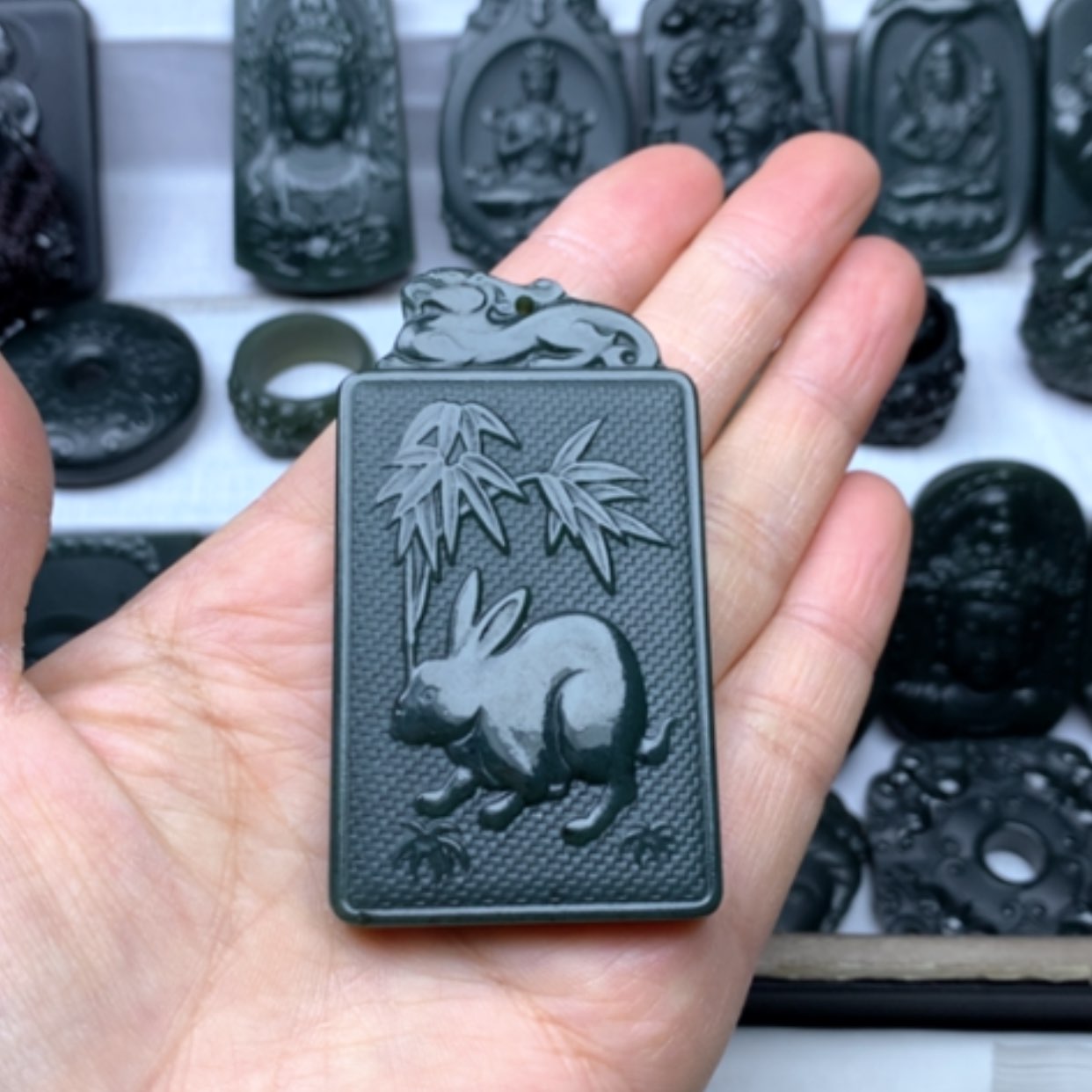 【闪购商品】和田玉颈饰未镶嵌蓝*爸双面雕刻