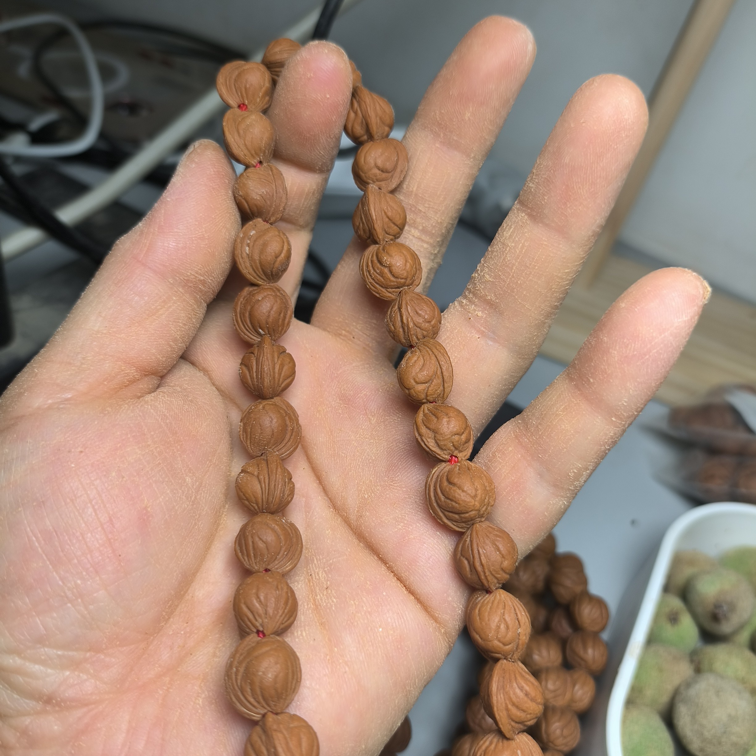 秦岭龙纹桃核小龙纹11尺寸36颗手持无修
