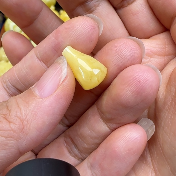 蜜蜡颈饰未镶嵌天然蜜蜡